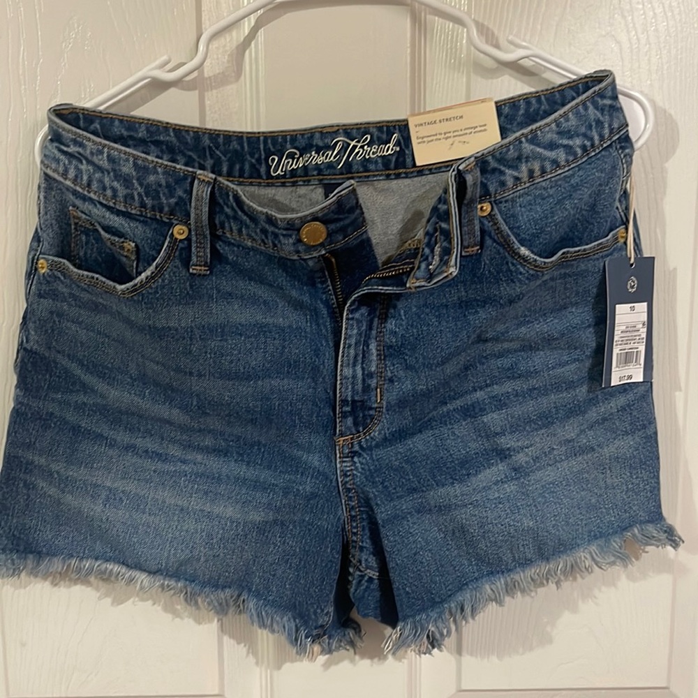 Universal thread high-rise shortie shorts